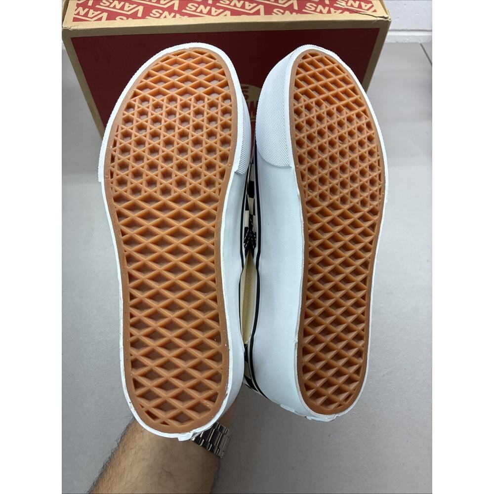 New Vans Classic Slip-On Checkerboard Stackform Shoe women’s 8 ; Men’s 6.5 - Picture 6 of 7